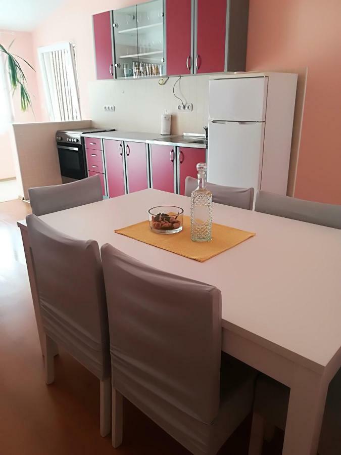 Apartman Rosanda Premuda Exterior foto